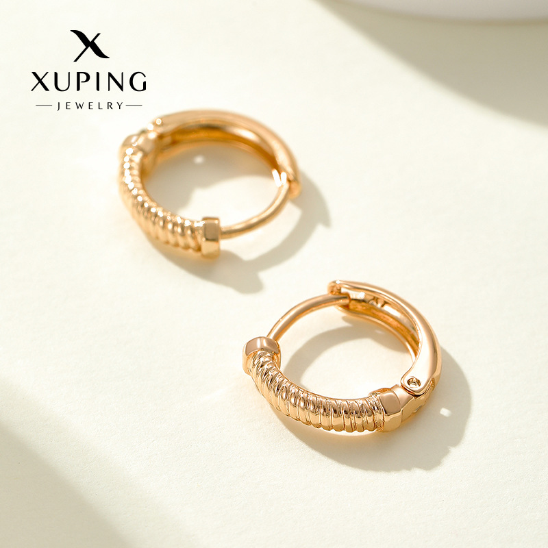 Xuping joyería nuevo aretes redondos roscados nicho de diseño de estilo personalizado pernos de tendencia elegante transfronterizos aretes
