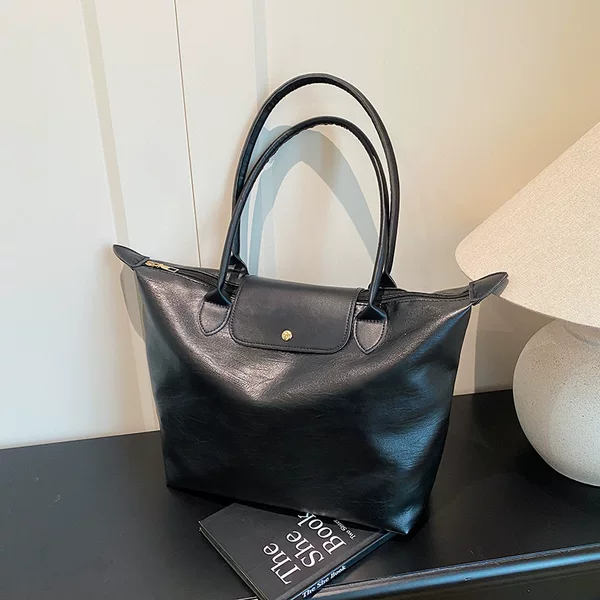 Large-Capacity Casual Shoulder Bag for Women 2025 New Style Handbag Simple Commuter Portable Underarm Tote Bag