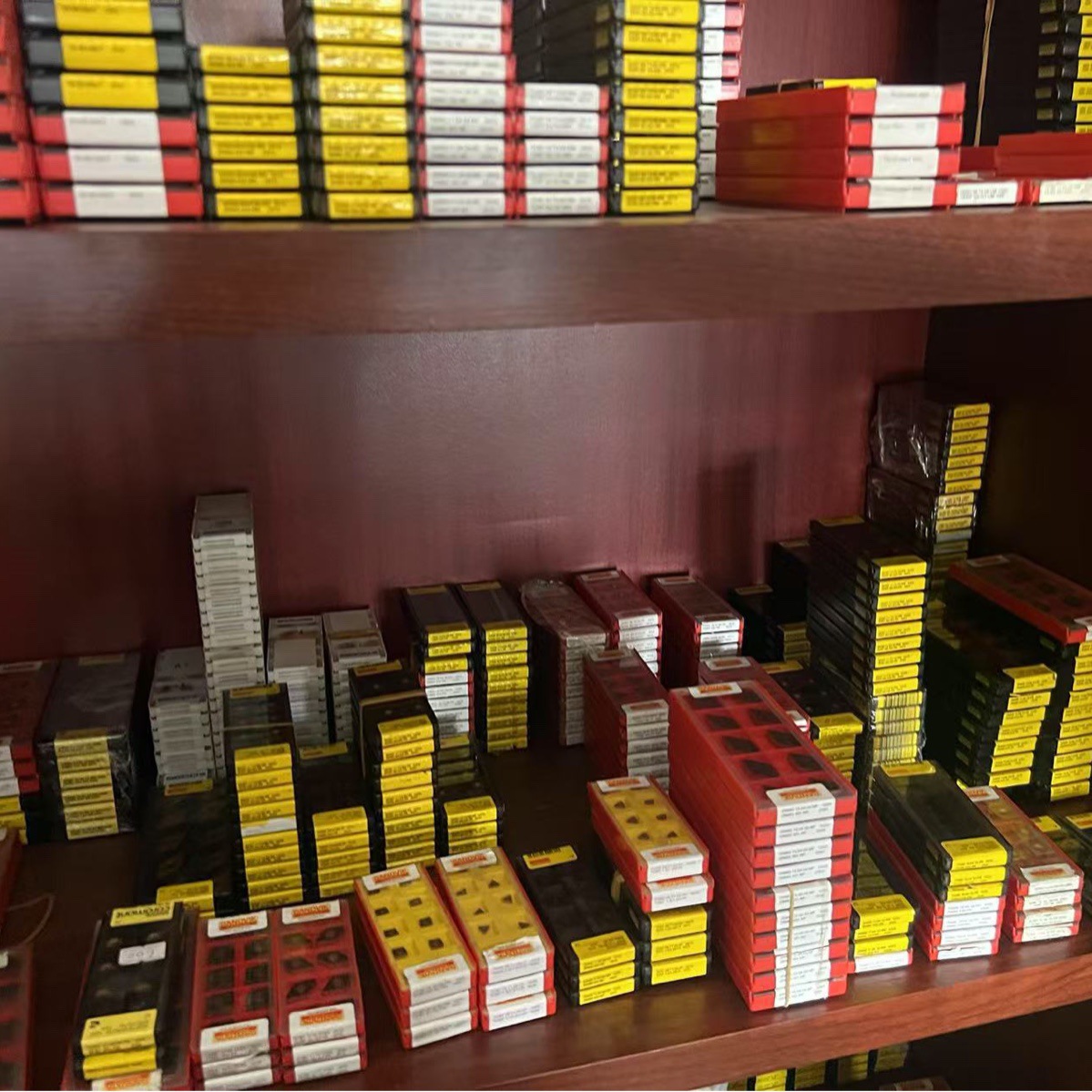 山特维克266RG-16AC01F120E 1135/F080E 1135