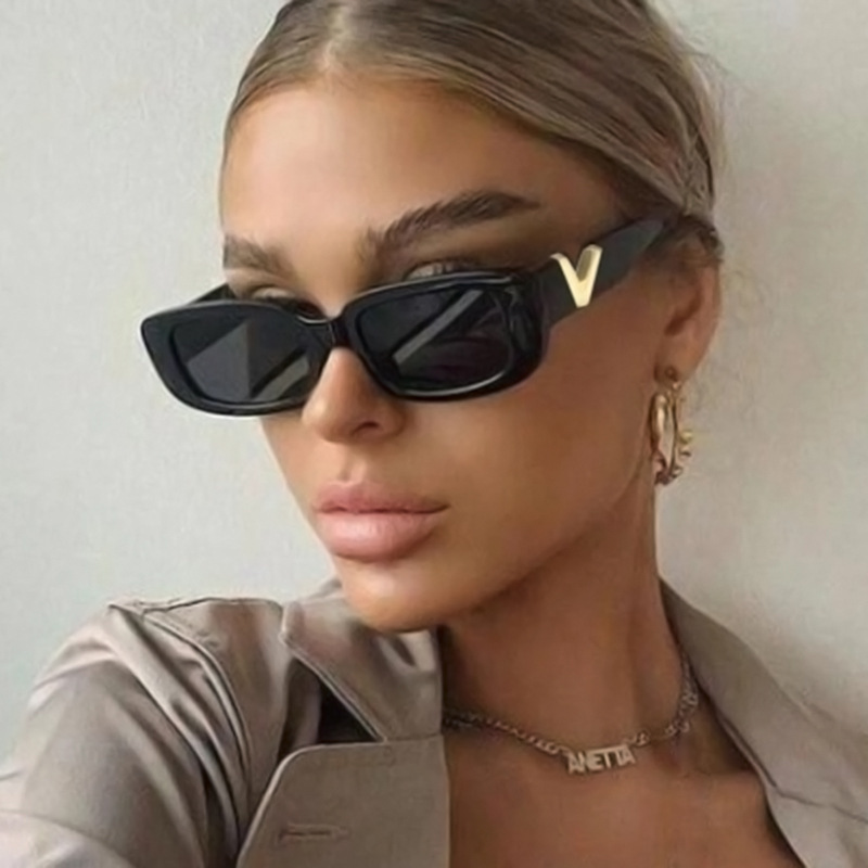 ネットの赤い同型のヒップホップのv字のサングラスの女性のファッションの復古の四角形の小さい枠のサングラスの欧米の潮流のメガネの卸売り|undefined