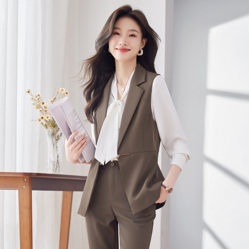 Sleeveless Suit Vest Jacket 2026 Spring and Autumn New Style High-End Elegant Professional Temperament Goddess Style Two-Piece Suit