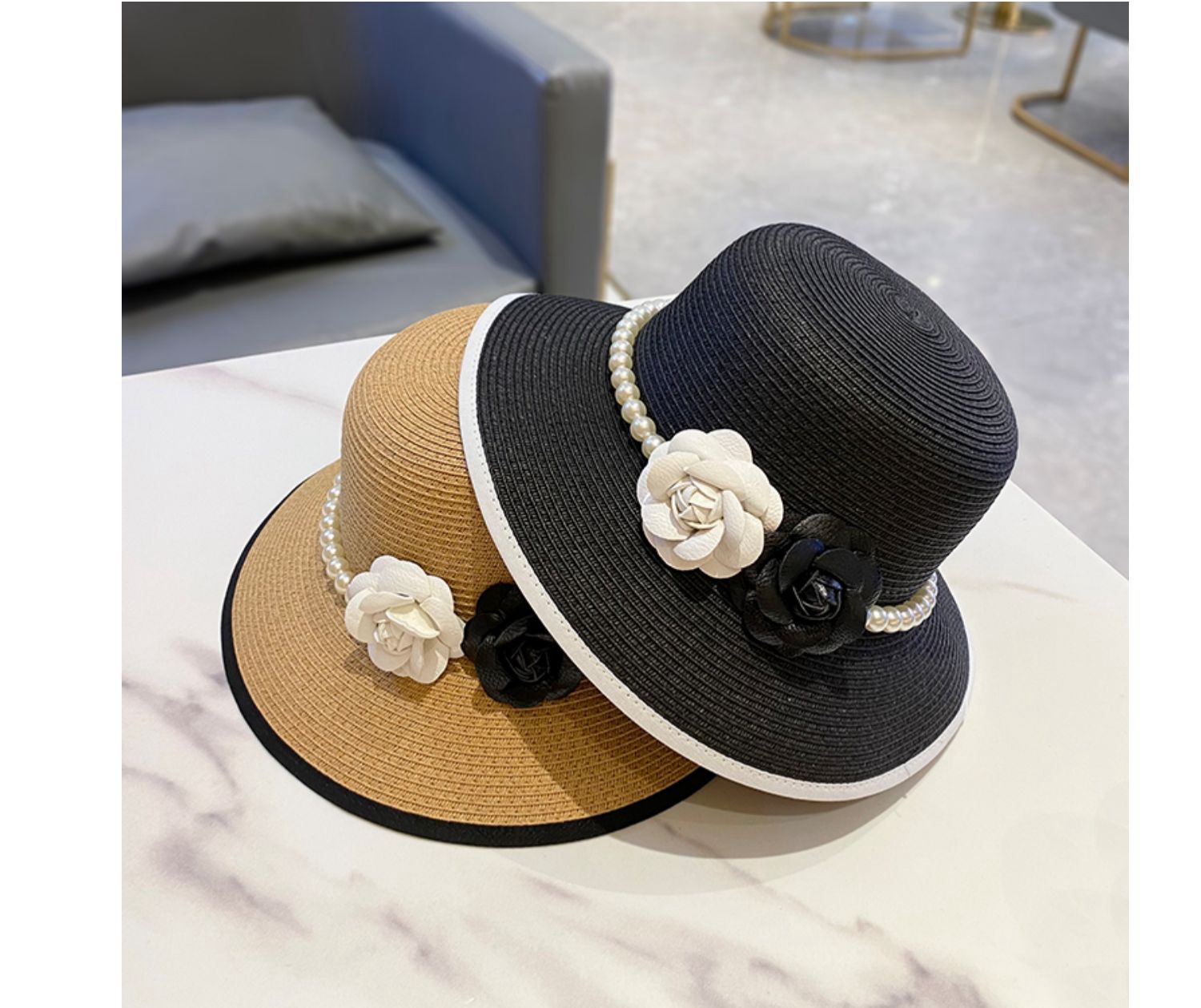 Women's Simple Style Classic Style Flower Flowers Flat Eaves Straw Hat display picture 1