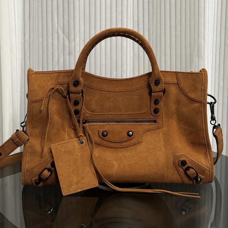 2025 New Le City Rivet Motorcycle Tote Bag High-End Large-Capacity Sexy One-Shoulder Cross-Body Handbag