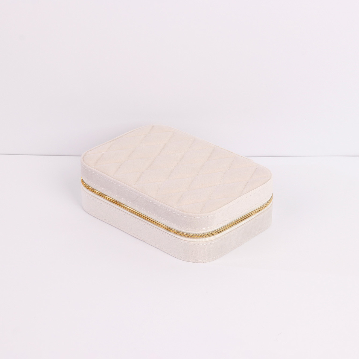 ��Լ��Я��Ʒ�������鱦����������Ʒ�����������κ��ֻ�����