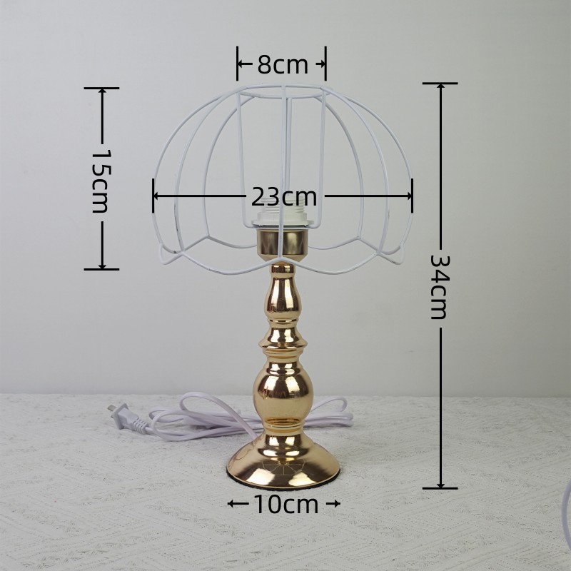 Hecho a mano DIY lámpara de mesa casera hierro estante base oro traje E27 bombilla libre abuela lana a cuadros ganchillo