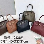 miu谬家托特包时尚手提大容量腋下包公文包百搭皮带锁扣单肩包