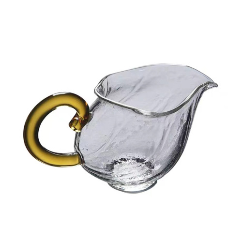 Wholesale fair cup with handle tea dispenser household kung fu tea set eagle beak male cup transparent glass fair cup