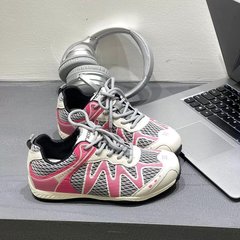 草莓芭乐户外网面运动慢跑休闲鞋2025秋季新款时尚百搭德训鞋女