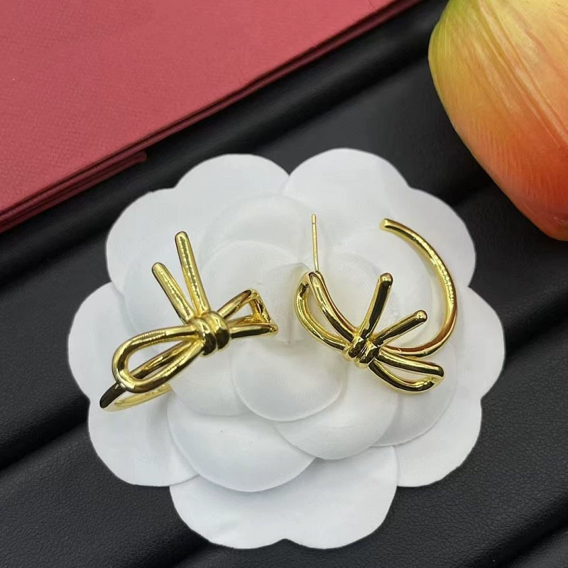 Серебряная игла с бантом, модные серьги из латуни с маленьким дизайном, 2024 год, европейский стиль