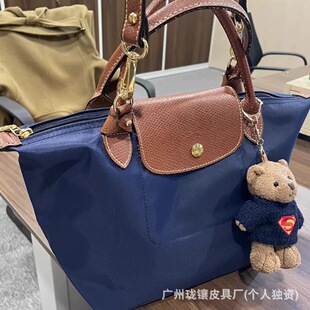 �������J��70����̽�����Ӱ��μ����������ذ��������ۯBŮ��