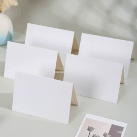 信纸、信封;贺卡