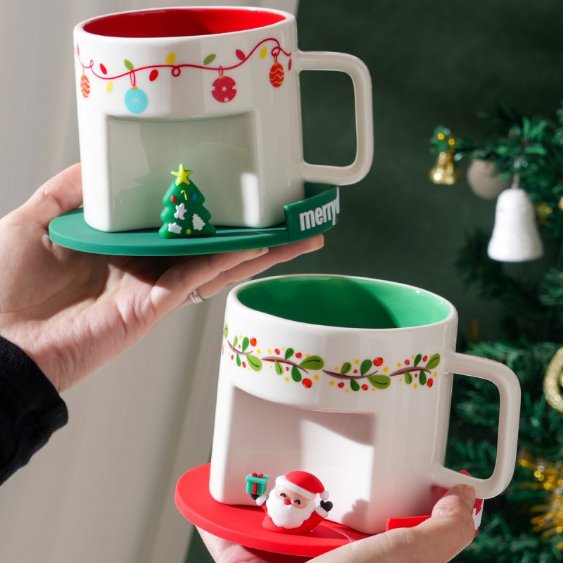 Taza de cerámica con tapa de navidad encantadora taza de agua casera taza de café de oficina creativa cumpleaños árbol de navidad