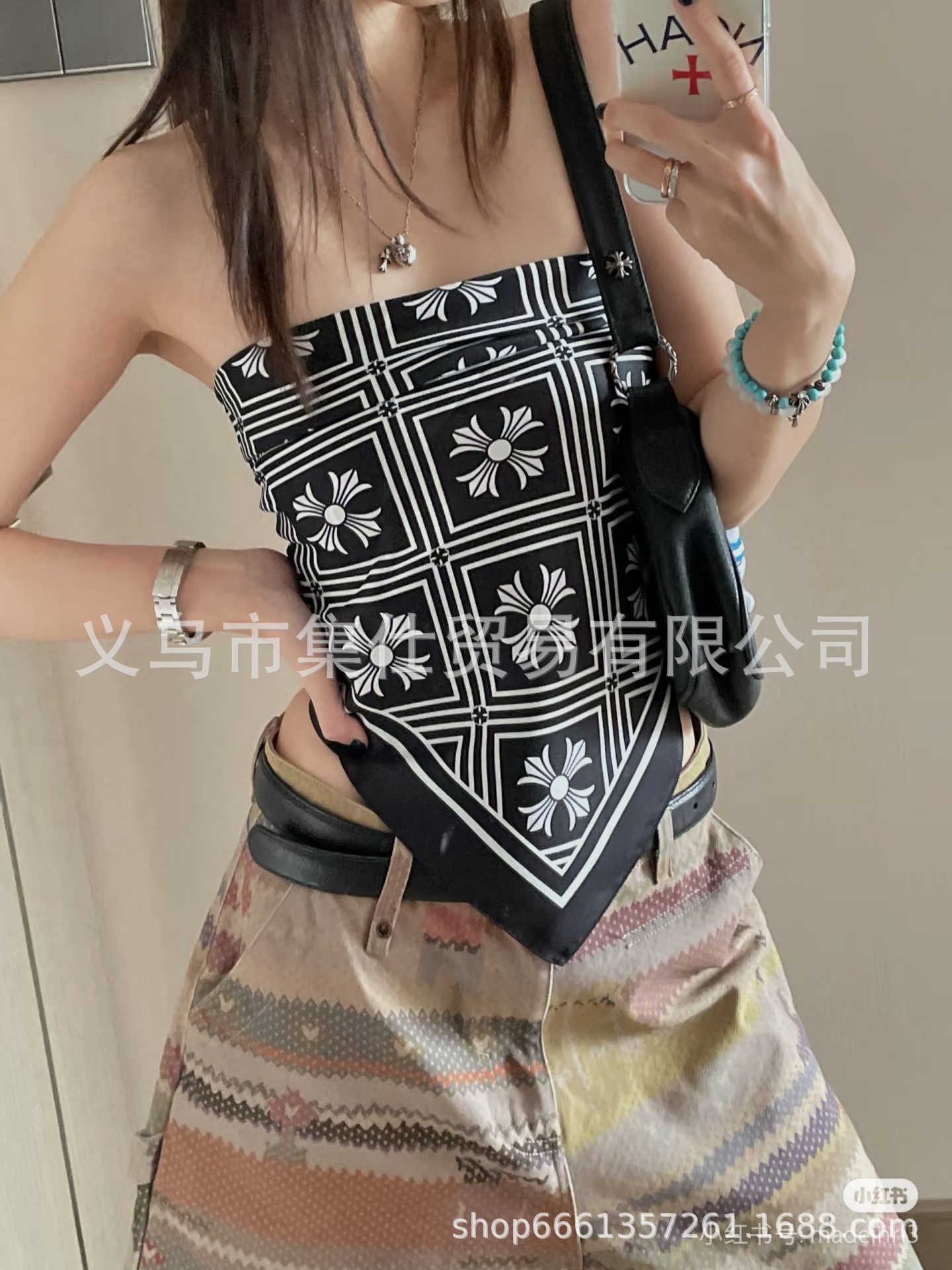 Bufandas de seda de moda europeas y americanas transfronterizas bufandas elegantes de alta calidad lujosas impresión de letras de seda impresión caliente en el extranjero