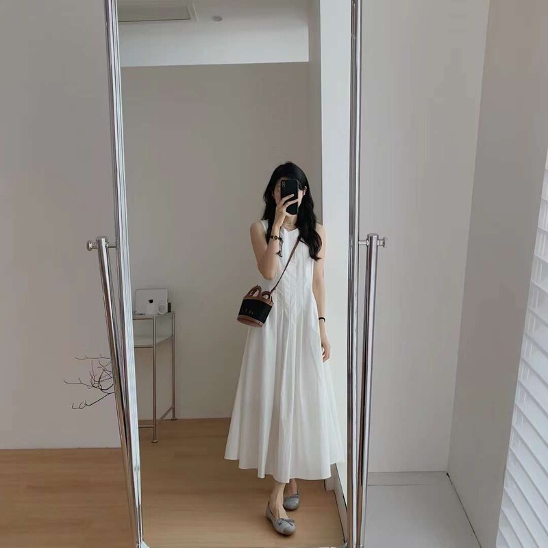 French Commuting Solid Color Pleated Waist Sleeveless Pleated dress Women's Summer A- line Skirt French Long Skirt Slimming