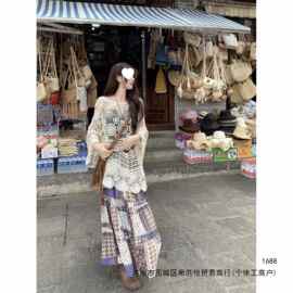 云南旅游民族风长裙子高腰显瘦遮胯复古印花A字大摆中长款半身裙