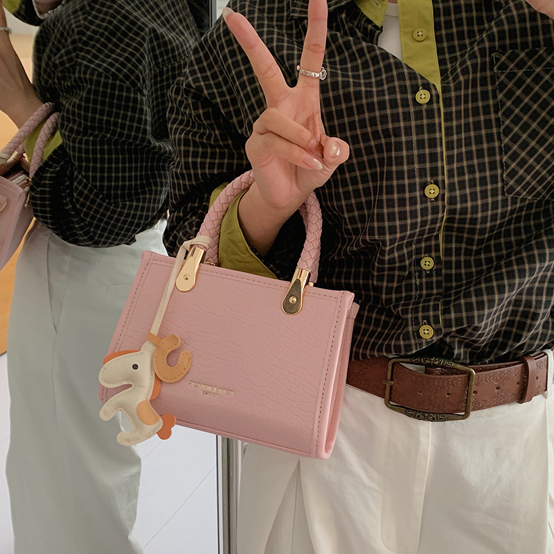 Bolso casual para mujeres 2026 nueva moda de hombro pequeño bolso de viaje coreano temperamento image 5