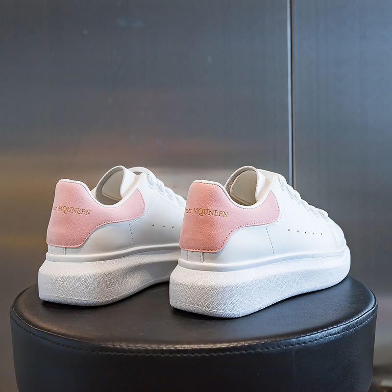 Procesamiento de zapatos personalizados pequeños zapatos blancos 2021 nuevos zapatos de skate para aumentar la altura de zapatos de mujer zapatos deportivos casuales de fábrica de fuentes image 3