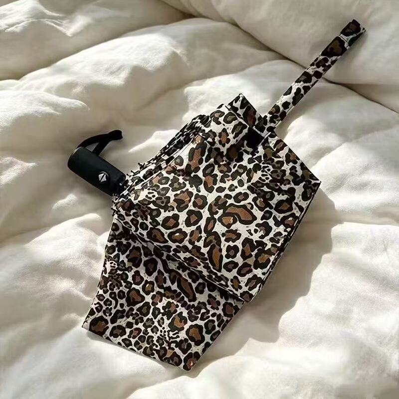 Classic retro leopard print umbrella, sunshade, UV protection, dual-use for rain and sun, foldable automatic black-coated sun umbrella Classic retro leopard print umbrella, sunshade, UV protection, dual-use for rain and sun, foldable automatic black-coated sun umbrella