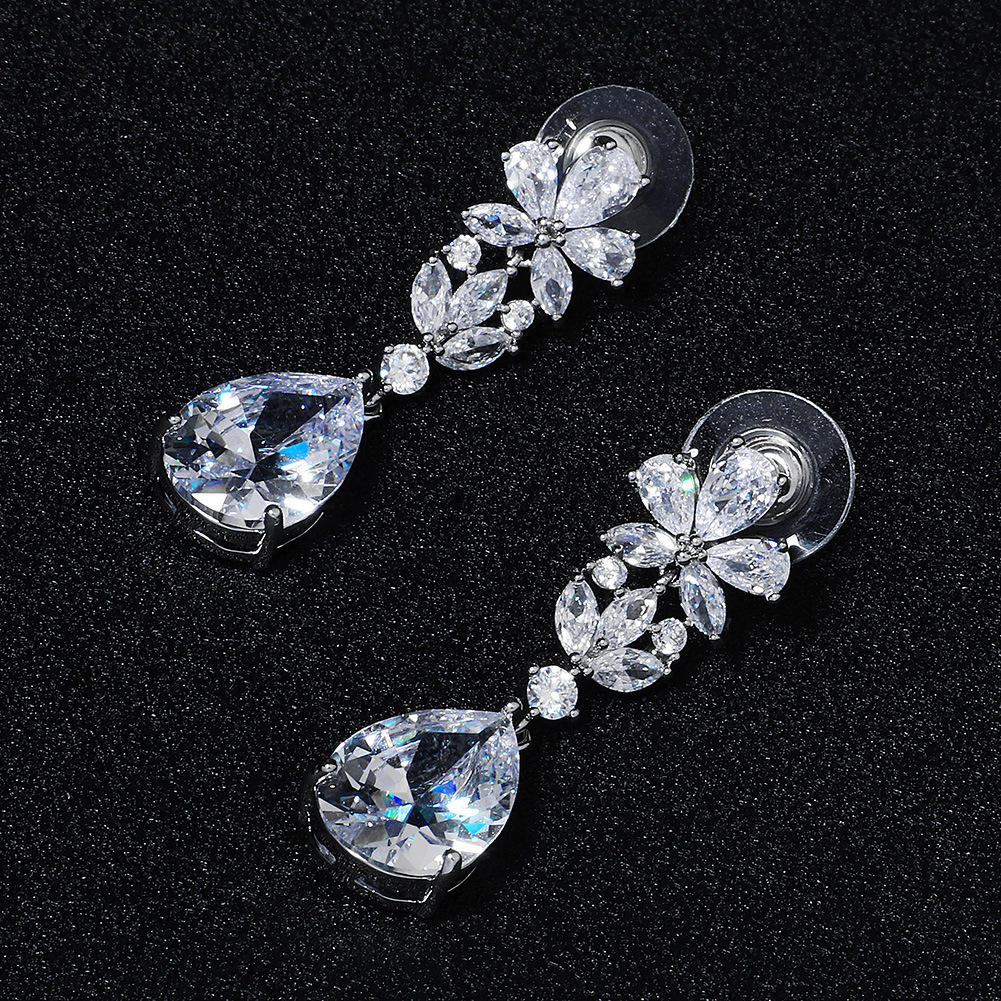 Long Fashion European And American Flower Water Drop Zircon Earrings display picture 4