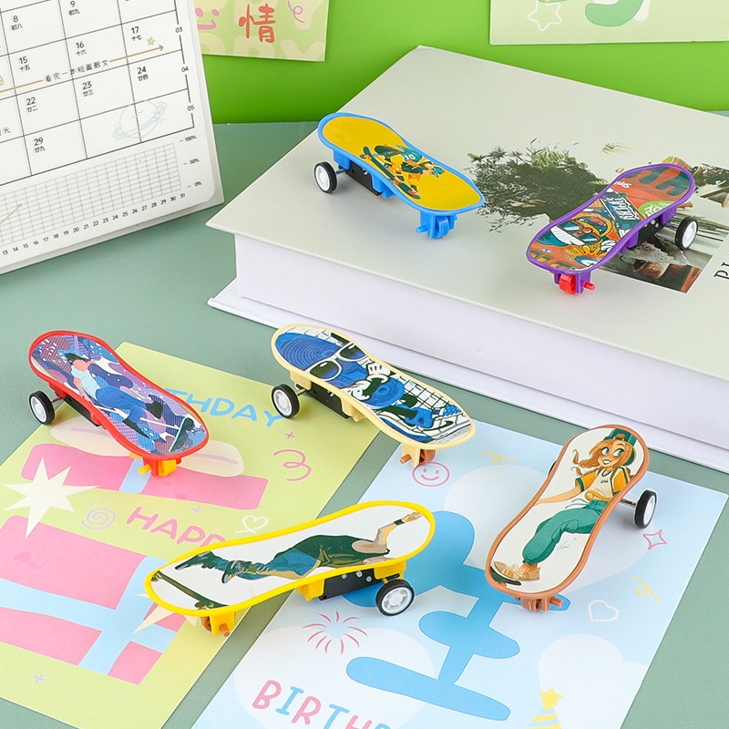 子供用指プルバックスクーターおもちゃ慣性車幼稚園ベビープルバックスクーター屋台卸売|undefined