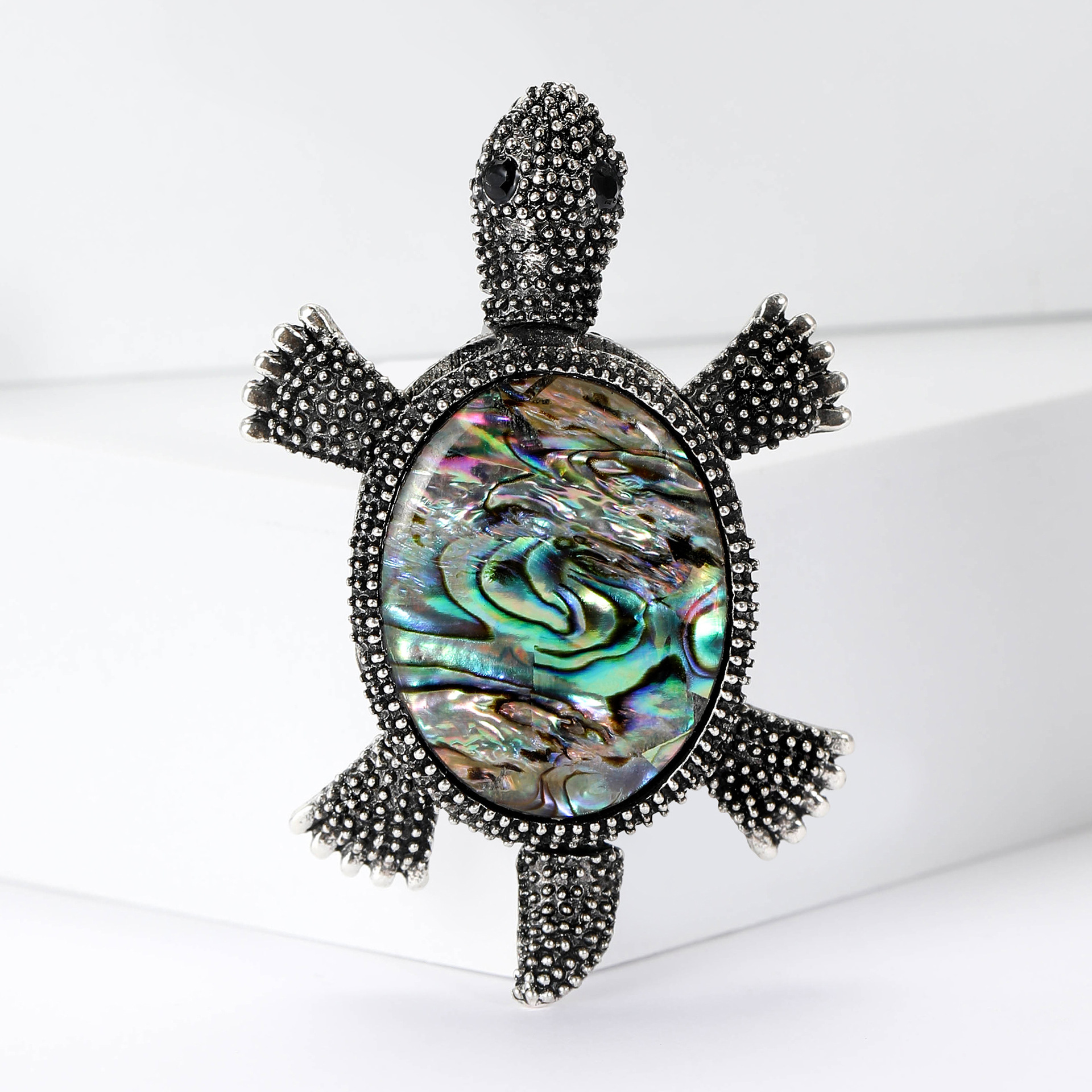 New Fashion Vintage Enamel Turtle Brooch Personalized Creative Ladies Clothing Jewelry Corsage Animal Pin