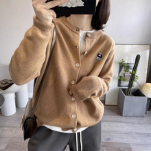 秋冬减龄上衣新款圆领长袖毛衣刺绣卡通针织纯羊毛开衫外套女毛衣