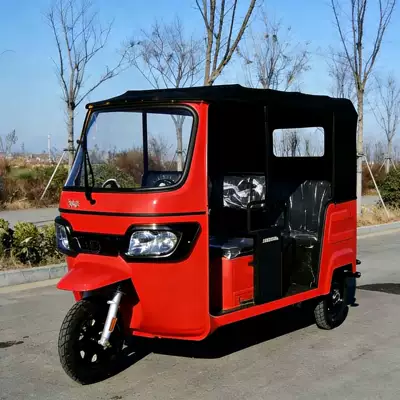 New model of covered fuel-powered three-wheeled passenger vehicle for cross-border export, tuktuk exclusively for taxi operation in Southeast Asia