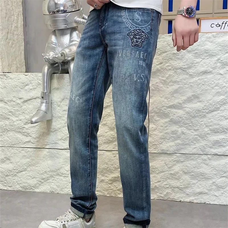 Luxury streetwear brand 2026 new Medusa men's slim-fit skinny jeans, summer four-way stretch embroidered trendy 9922