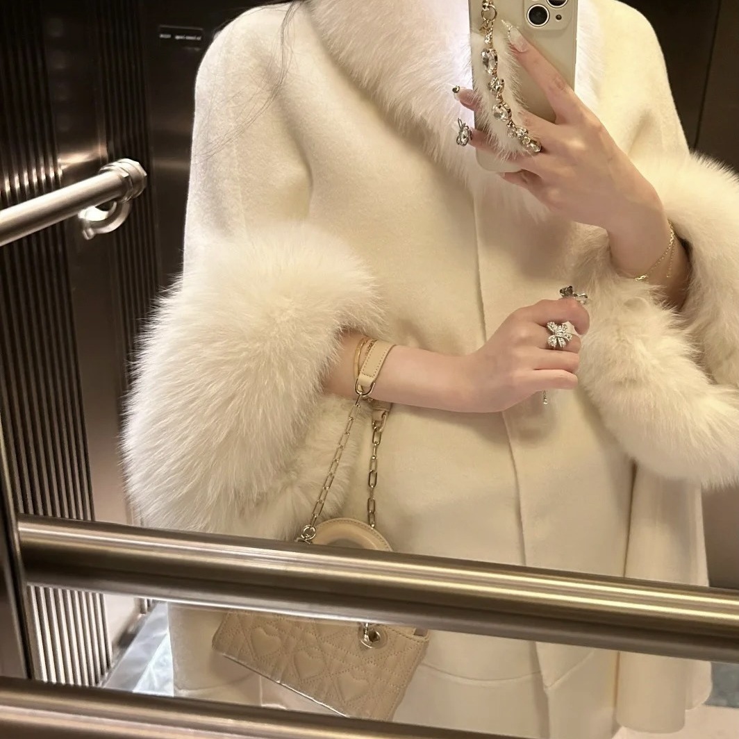 秋冬新款富家小千金狐狸毛双面呢手工大衣白天鹅黑天鹅外套女