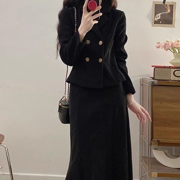 韩版时尚黑色短外套2025年春季新款设计感休闲气质女神范潮流套装