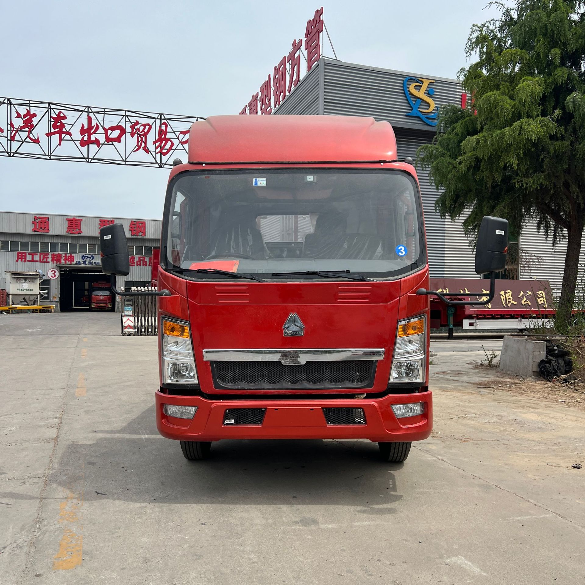 Exported to Africa and Central Asia, Sinotruk HOWO light truck, high-cab dump truck, factory refurbished, OEM 4×2 truck