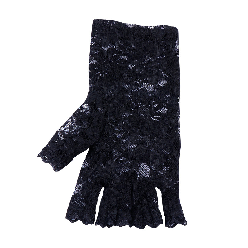 Lace gloves