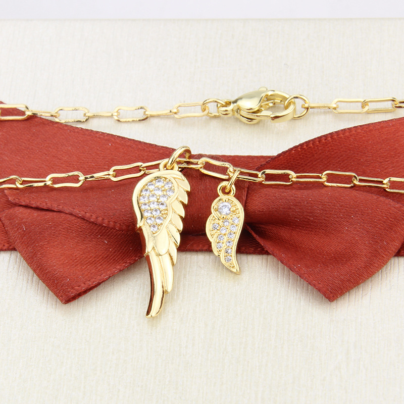 Inlaid Zirconium Gold-plated Feather Copper Pendant Necklace display picture 5