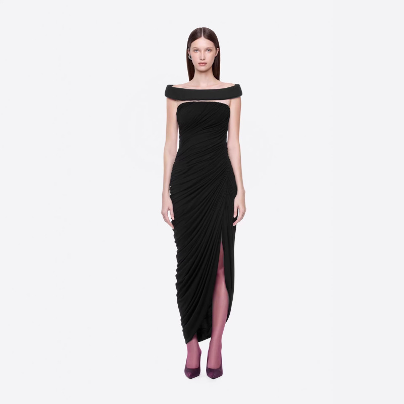 In Stock | Sexy One-Shoulder Side-Slit Bodycon Dress with Drapey Pleats for a Slimming Effect, Perfect for Evening Parties and Birthday Celebrations.