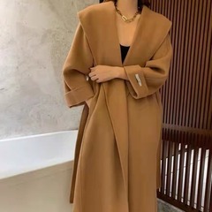 新しい両面ウールコートの女性気質の長いベルトの大きい襟のゆったりしたウールの両面の毛のコート