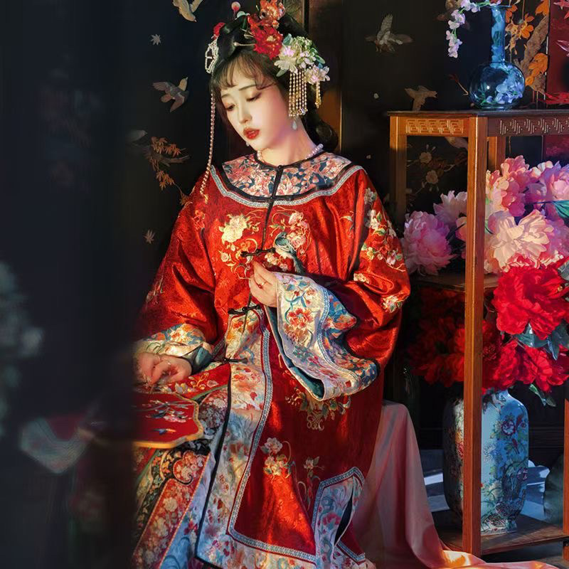 清汉女徽商晋商少奶奶宫廷格格圆领对襟长衫清朝红色新娘回门婚服