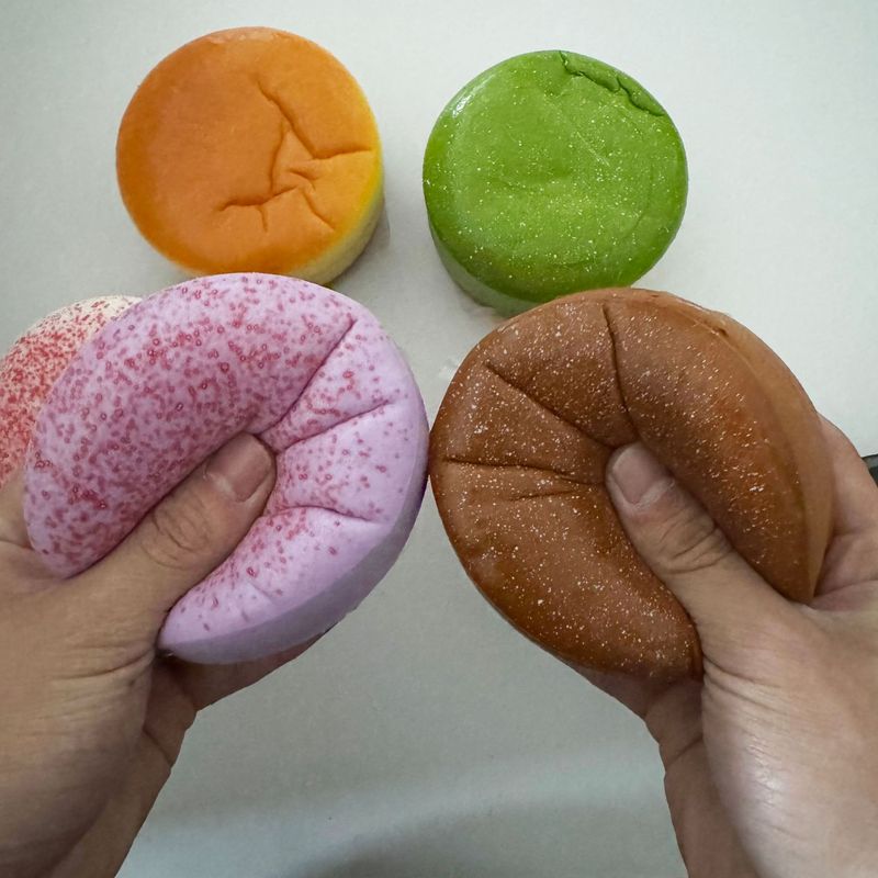 Puシミュレーション食游スローピンチ玩具小二重チーズケーキ超ソフトミルク香減圧玩具メーカー|undefined