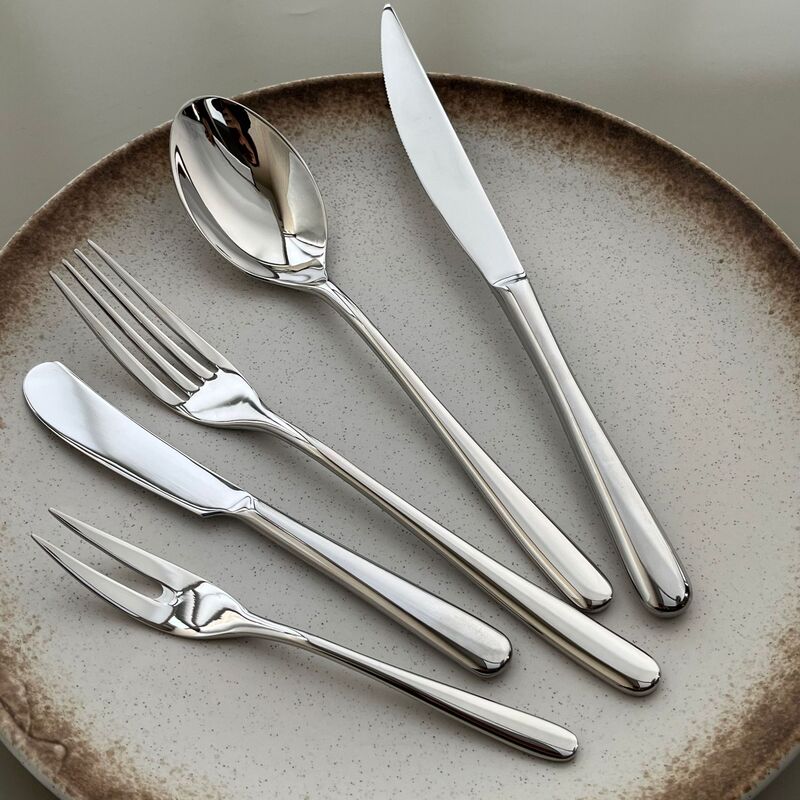 304 Thickened Western Steak Knife and Fork Spoon Household High-end Hotel Restaurant Dessert Coffee Spoon Spoon Soup Spoon Wholesale 304 Thickened Western Steak Knife and Fork Spoon Household High-end Hotel Restaurant Dessert Coffee Spoon Spoon Soup Spoon Wholesale