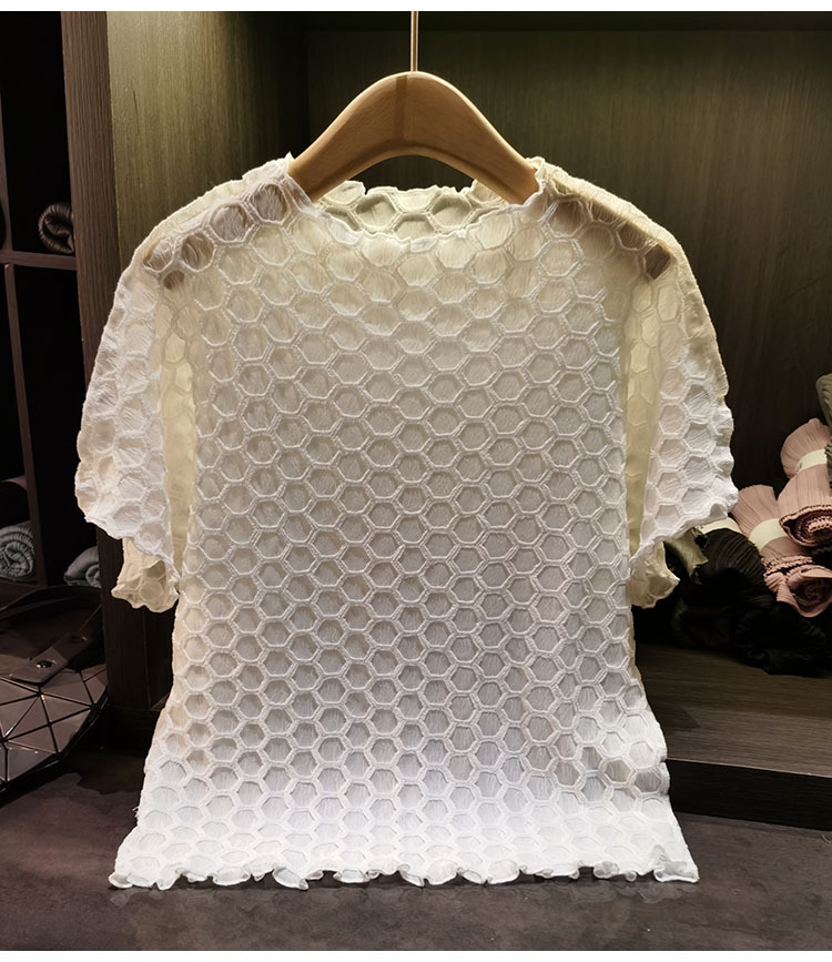 Áo thun nữ tay ngắn cổ tròn chất liệu cotton phối họa tiết ép hoa nhăn — màu đen, xanh lam, màu trắng, màu kaki chi tiết 7