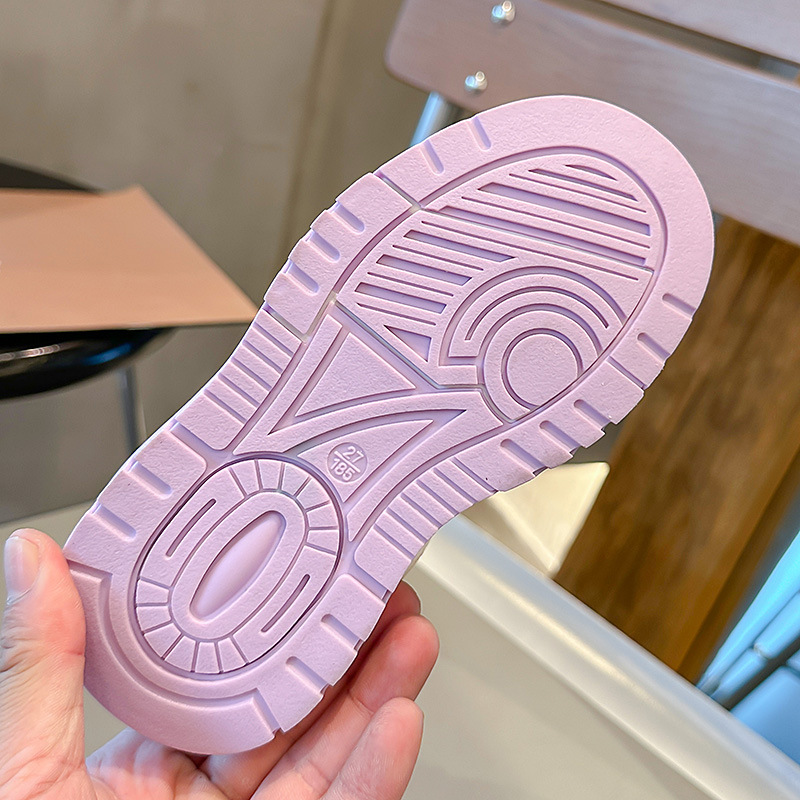 Cricketskor för barn Korean Edition Bröd Violence Bear Tide Brand Pojkar och flickor Fritidssportskor 2023 Nyhet_voghion.com