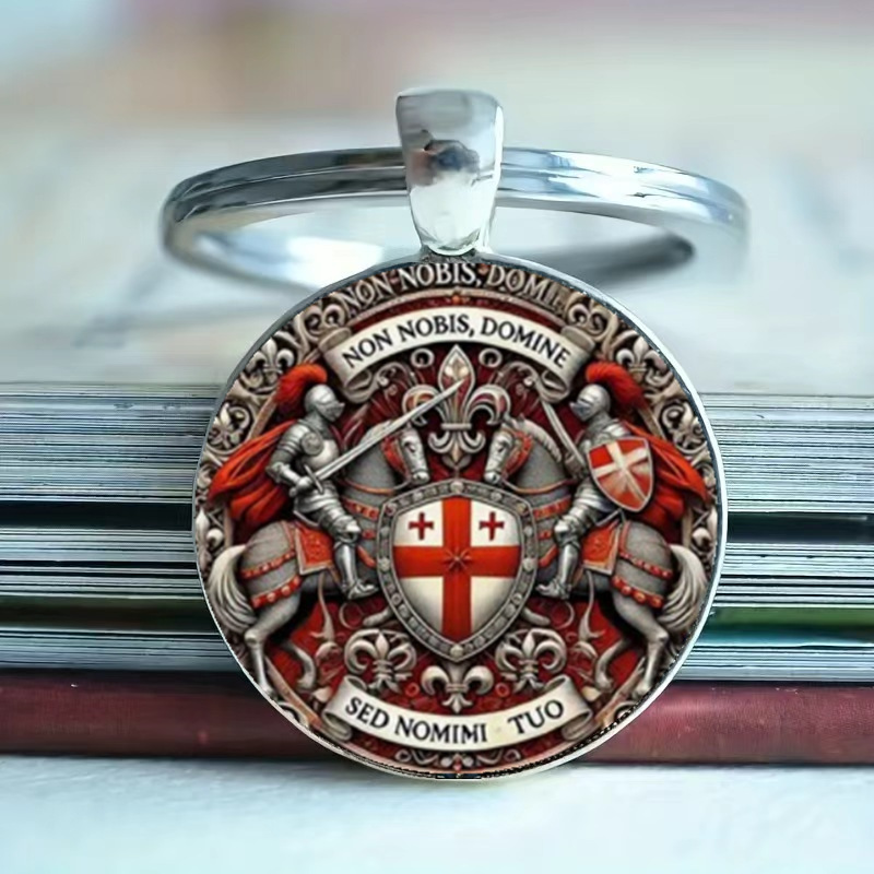 Cross-Border New Product: Templar Knight Emblem Round Glass Keychain, Creative Car and Bag Pendant, Metal Key Ring