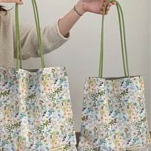 �����f��Lib*rtyС���OӋ������Ů����������μ緫�����r��