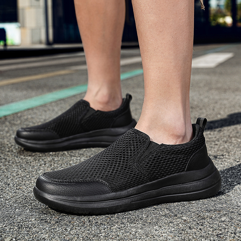 Nuevos zapatos de hombre de verano zapatos casuales de malla transpirables antideslizantes suela suave y elástica de mediana edad zapatos deportivos perezosos
