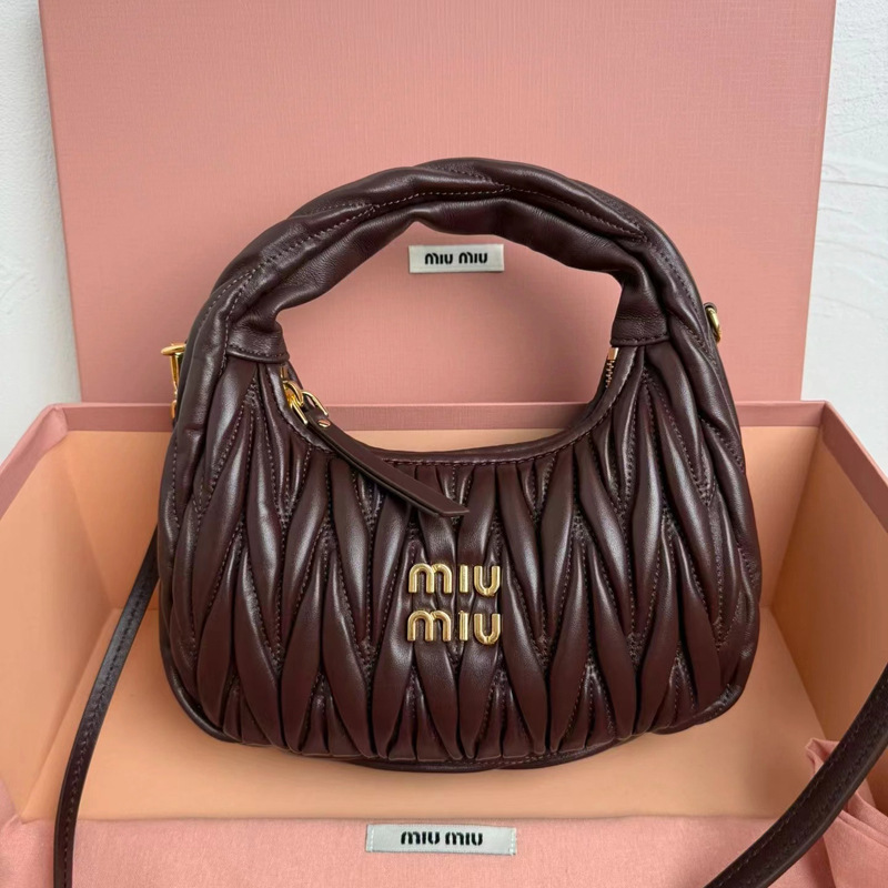 Qadın Lambskin Bükülmüş Çiyin Altı Çantası, Aypara Forması