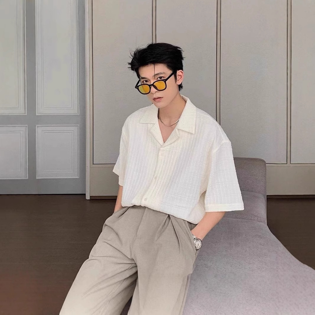 캐주얼하고 활용도가 높은 남성용 반팔 셔츠, 여름 니치 하이엔드, 핸섬한 노아이언 셔츠, 클린핏 라펠 탑