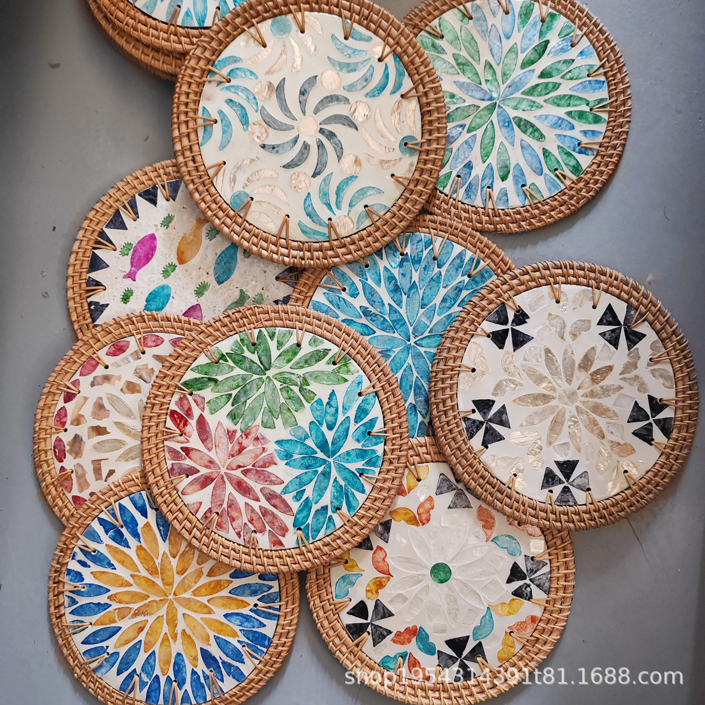 Alfombrilla aislante de concha, posavasos para hoteles y hostales, alfombrilla de desayuno con borde de ratán, alfombrilla antisalpicaduras para mesa de café, aislamiento térmico y protección contra quemaduras.