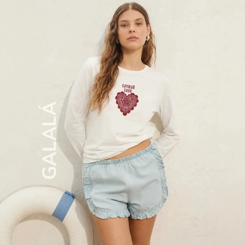 White heart lace print long-sleeve T-shirt, slimming, versatile, casual, simple, round-neck, pure cotton, breathable top White heart lace print long-sleeve T-shirt, slimming, versatile, casual, simple, round-neck, pure cotton, breathable top