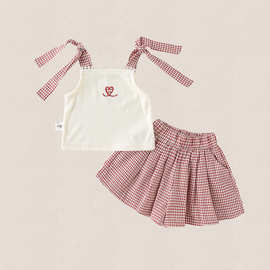 婴儿幼童夏装吊带裙套装2026新款女宝宝背带上衣格子短裙两件套