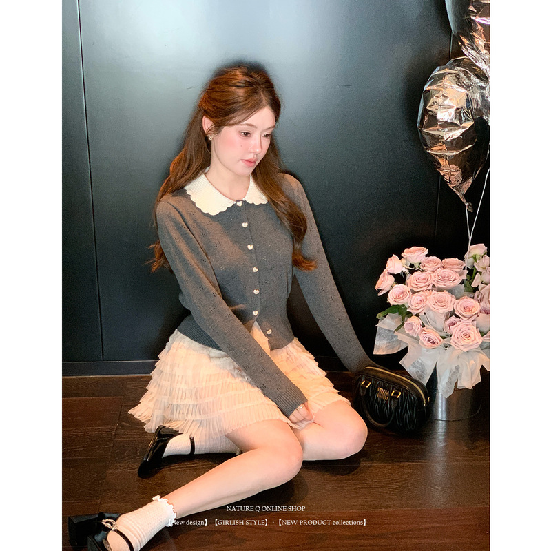 杨小卷 miu系千金穿搭 撞色减龄娃娃领针织开衫女短款上衣 1OO棉|undefined