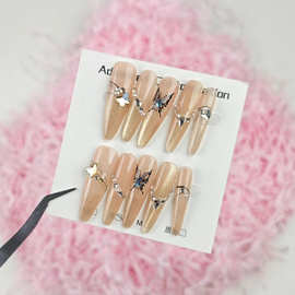 细狗穿戴甲长款高级氛围感咖色高光猫眼爆闪碎钻美甲饰品尖底秋冬